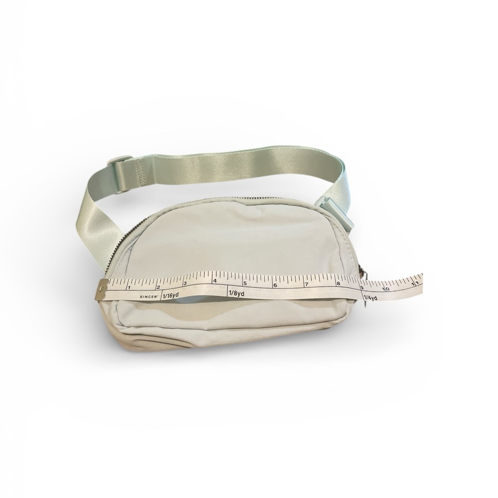 HALARA Crossbody Bag in Light Blue - Picture 3 of 3
